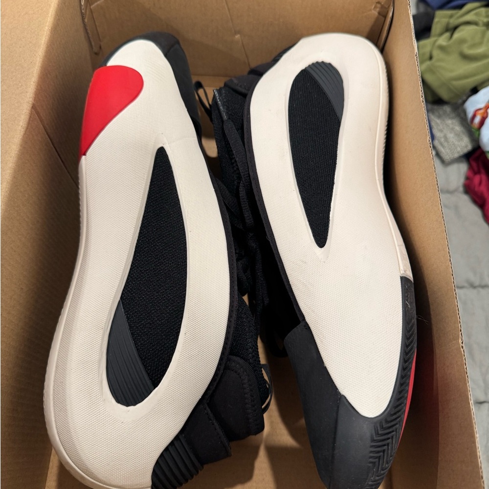 Harden 8 Black and White with Red Accent